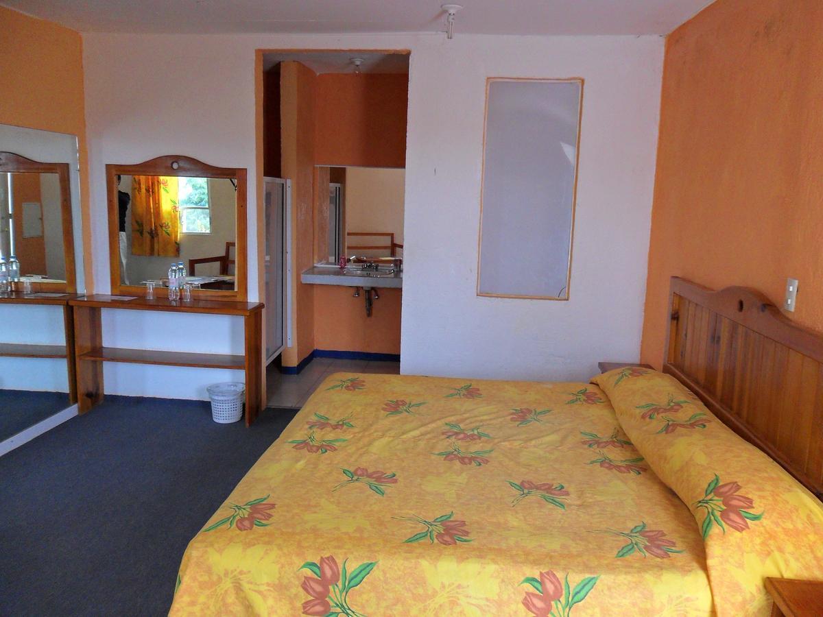 Hotel Las Cabanas San Felipe del Progreso Buitenkant foto